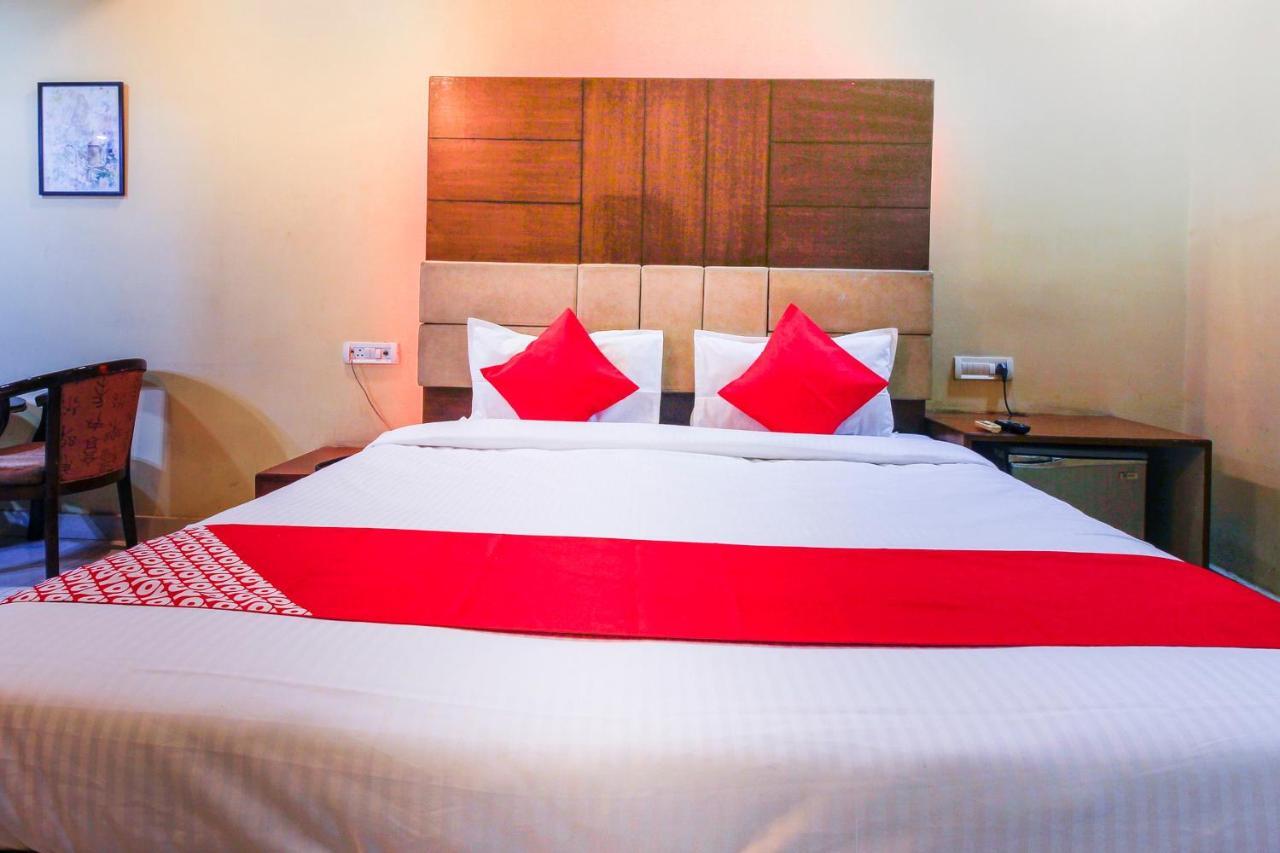 Oyo Hotel Metro International Near Lb Stadium Хидерабад Екстериор снимка