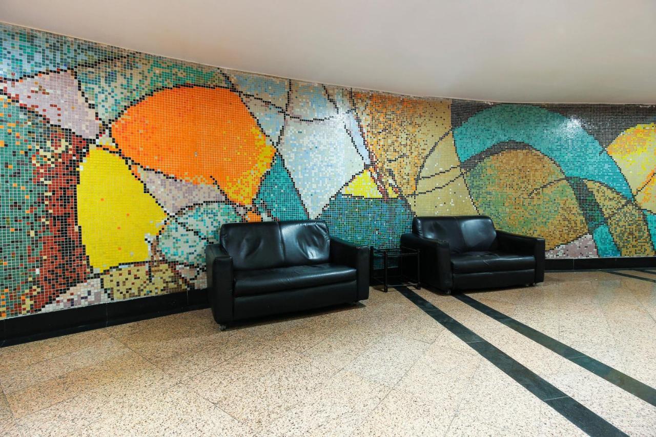 Oyo Hotel Metro International Near Lb Stadium Хидерабад Екстериор снимка